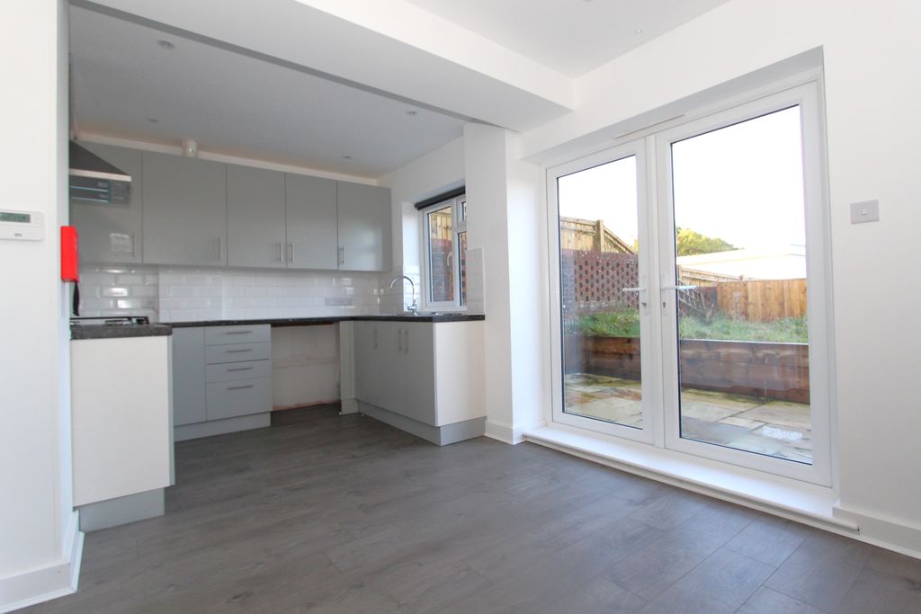 Rotherfield Crescent